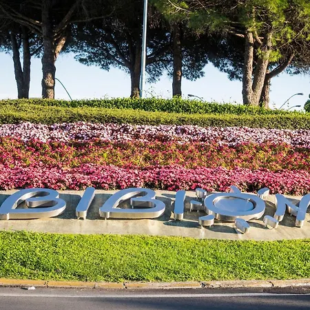 Appartement Welcoming With Balcony Near The Bibione