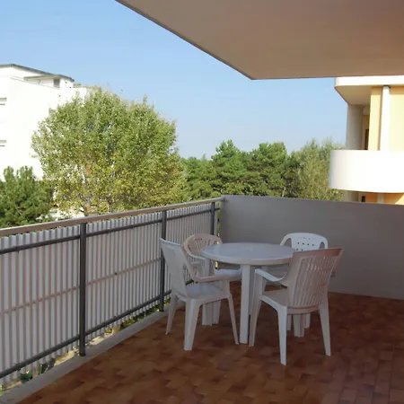 Welcoming With Balcony Near The *